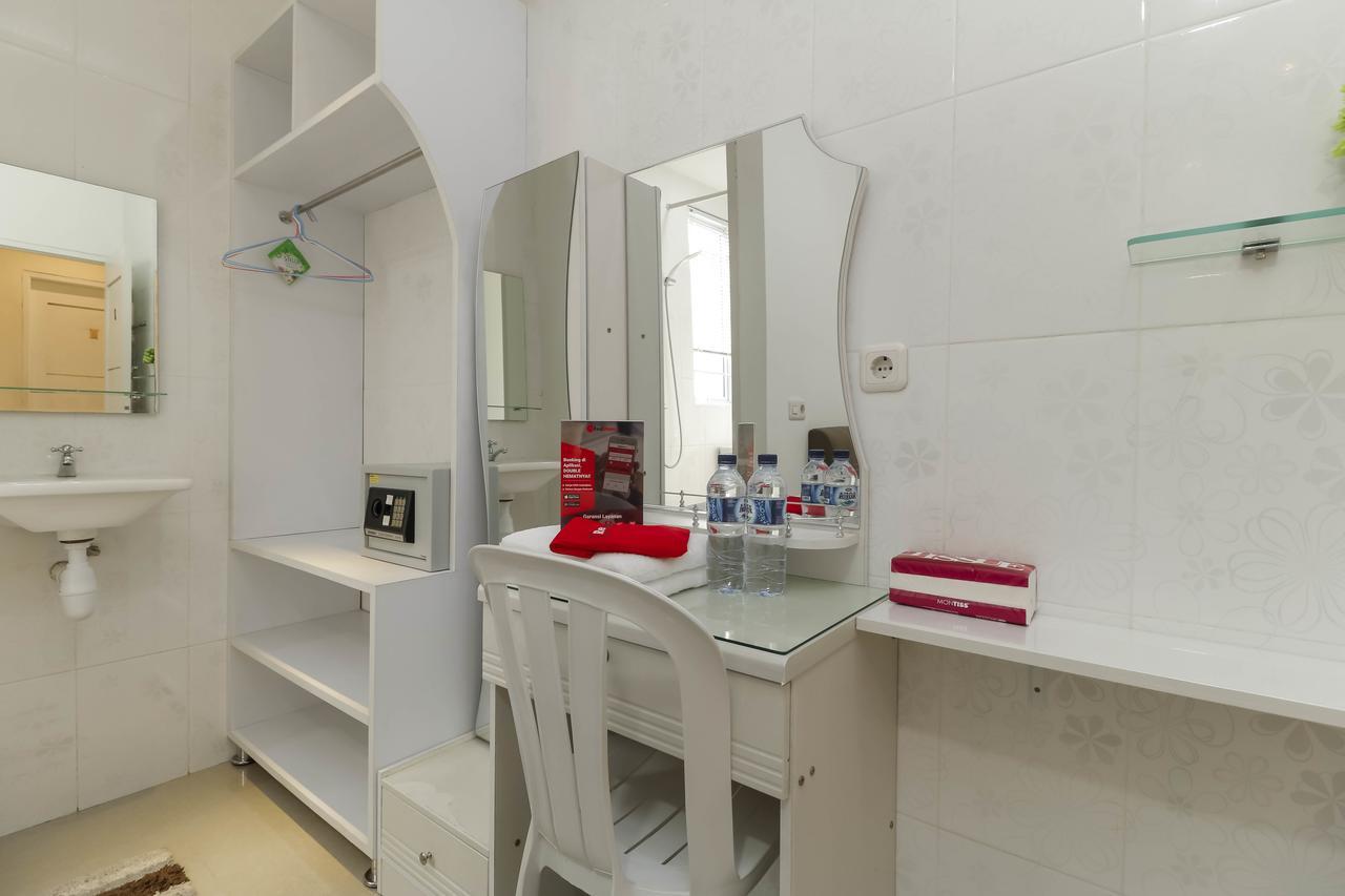 فندق Reddoorz Near Nagoya Hill Batam المظهر الخارجي الصورة