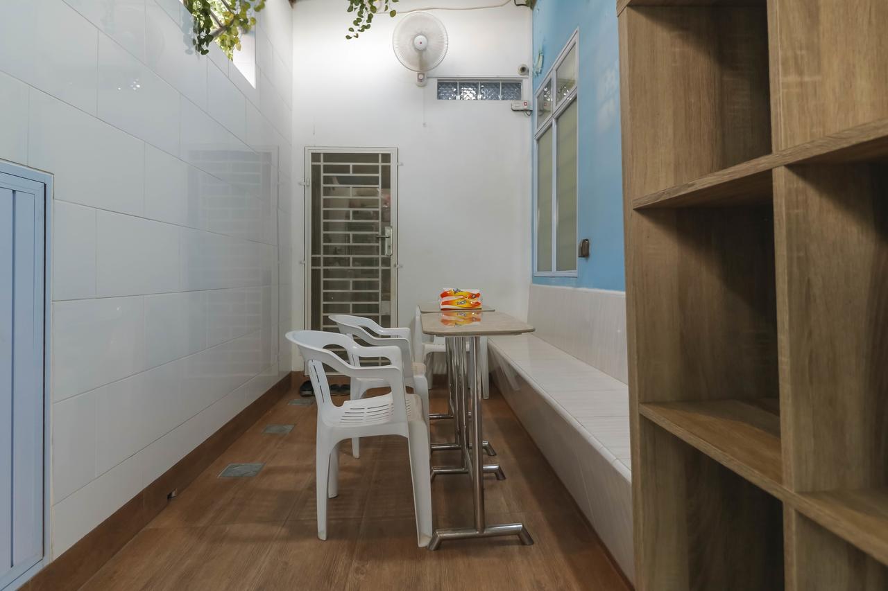 فندق Reddoorz Near Nagoya Hill Batam المظهر الخارجي الصورة