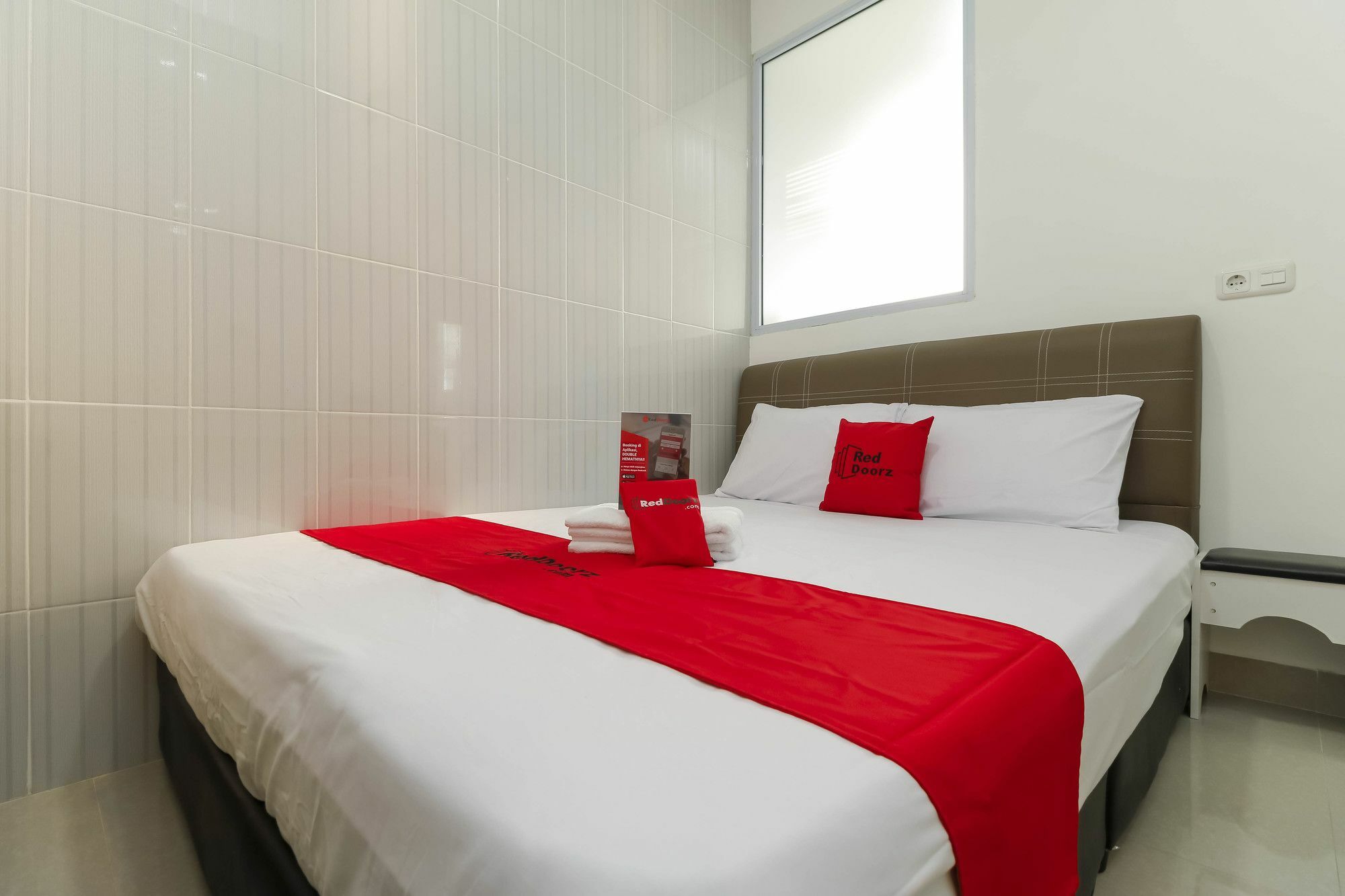 فندق Reddoorz Near Nagoya Hill Batam المظهر الخارجي الصورة