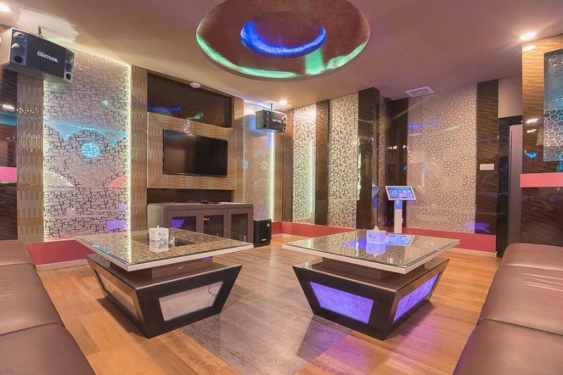فندق Reddoorz Near Nagoya Hill Batam المظهر الخارجي الصورة