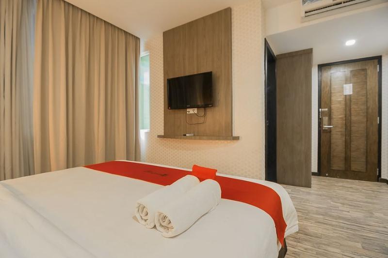 فندق Reddoorz Near Nagoya Hill Batam المظهر الخارجي الصورة
